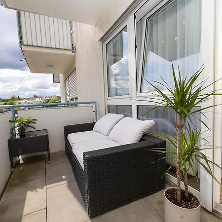 Luxx Bc, Zentral - Fuer 4 Personen - Balkon - Parken - Voll Ausgestattete Kueche * Biberach an der Riss